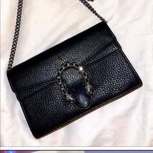 Gucci Black Leather Handbag. Gucci Dionysus Super Mini Bag